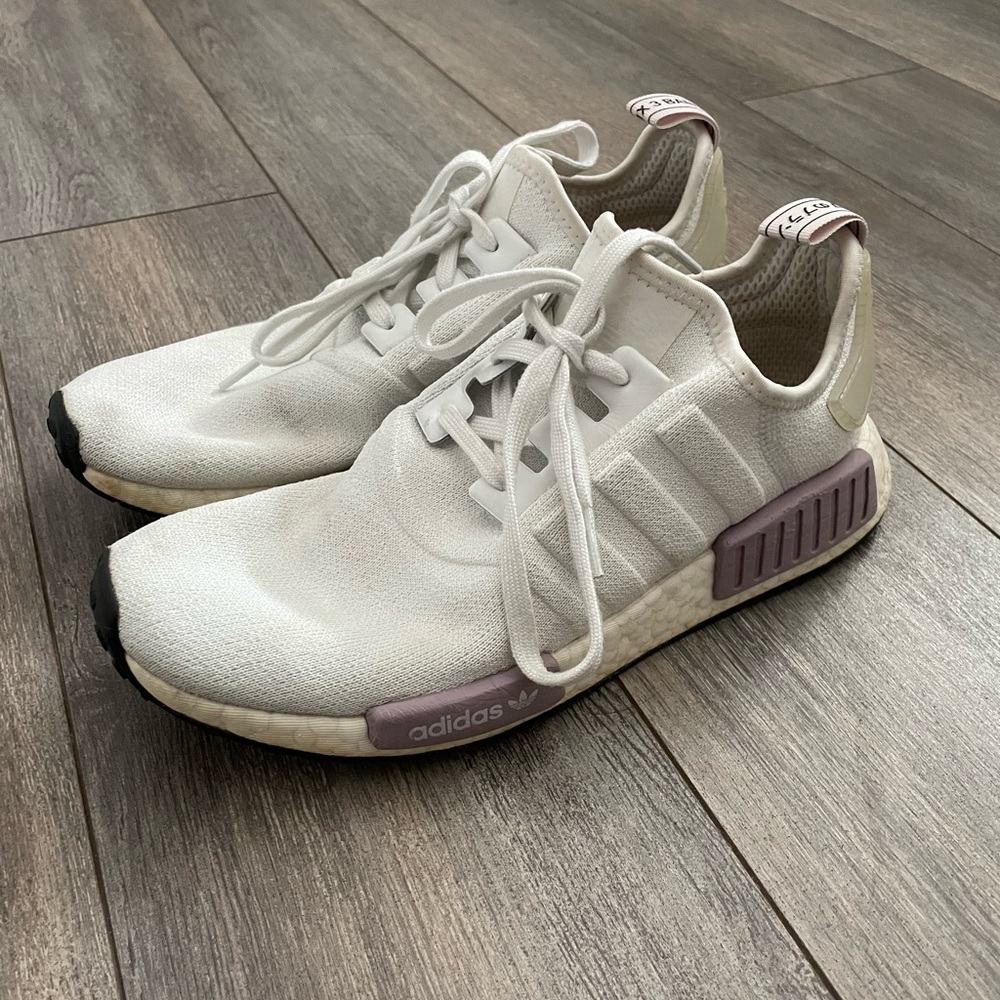 Adidas NMD R1 Crystal White Orchid tint